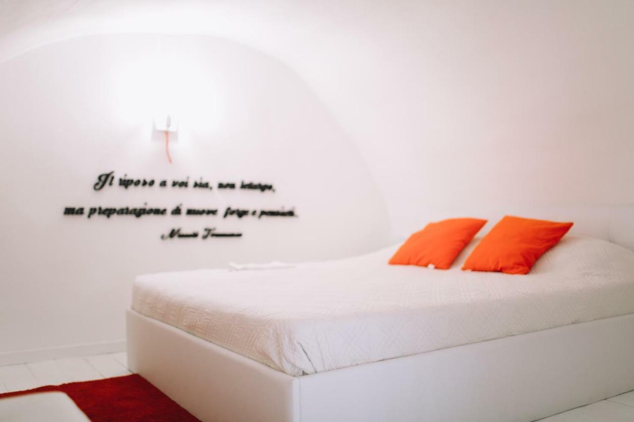 Ostuni 21Mqsuitehomes, Appartamento Con Mini Piscina Privata, Appartamenti Con Vasca Idromassaggio & Appartamenti Standard Остуні Екстер'єр фото